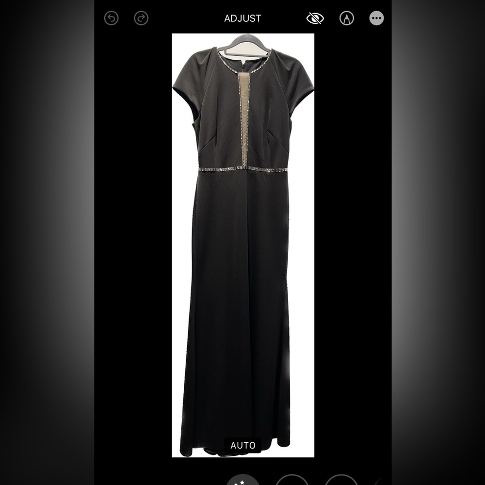 NWOT - Black crepe knit evening gown size 6/8